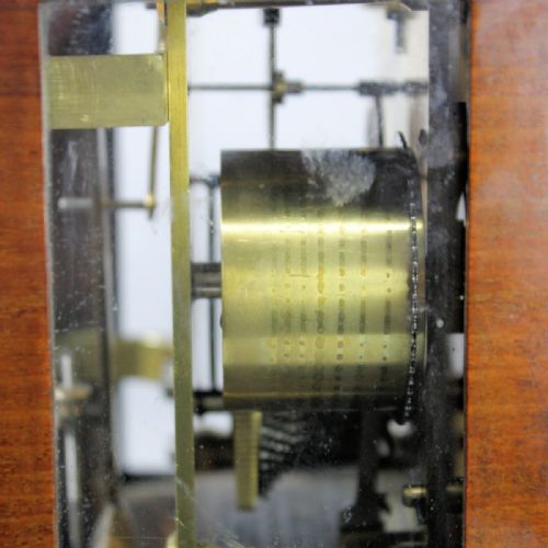 A VERY SMALL TRIPLE PADTOP FUSEE BRACKET CLOCK TIMEPIECE IN A MAHOGANY CASECIRCA 1925 - ADDITIONAL PHOTO 12