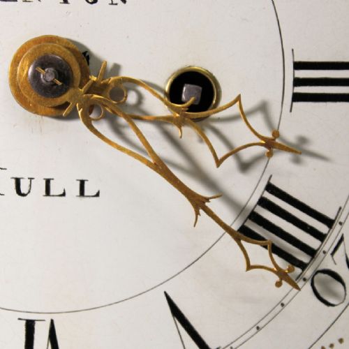 VERGE ESCAPEMENT BRACKET CLOCK WITH A MAHOGANY TRIPLEPAD TOP CASE AND PAINTED DIAL BY JOSEPH DENTON OF HULLCIRCA 1810 - ADDITIONAL PHOTO 7