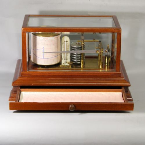 BAROGRAPH IN A 5GLASS MAHOGANY CASE AND RETAILED BY HARRODS OF LONDONCIRCA EARLY 20TH CENTURY - ADDITIONAL PHOTO 1