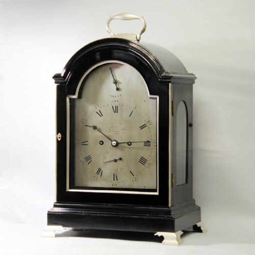 verge escapement bracket clock with silvered dial and in an ebonised breakarch casecirca 1790 - CATEGORY: ANTIQUE CLOCKS - DATED 18TH CENTURY