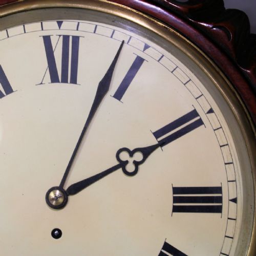 ENGLISH FUSEE DIAL CLOCK WITH A CARVED MAHOGANY SURROUNDCIRCA 1880 - ADDITIONAL PHOTO 7
