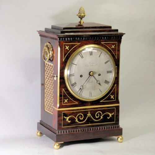 AN EXCEPTIONALLY FINE ROSEWOOD CHAMFER TOP BRACKET CLOCK BY ALEXANDER PURVISCIRCA 1830 - ADDITIONAL PHOTO 4