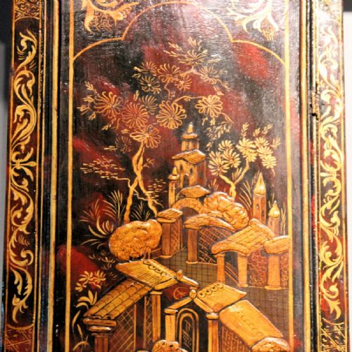 A RED TORTOISESHELL LACQUER CHINOISERIE LONGCASE CLOCK BY JOHN WOSTER OF LONDON LONG CASECIRCA 1720 - ADDITIONAL PHOTO 10