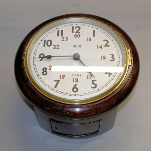 RAILWAY 8 DIAL ENGLISH FUSEE WALL CLOCK IN A MAHOGANY CASE CIRCA 1880 - ADDITIONAL PHOTO 1
