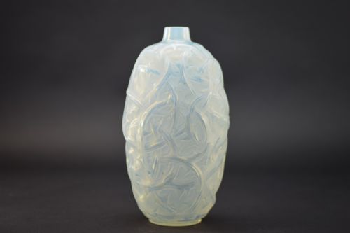 Rene Lalique Opalescent Ronces Vase