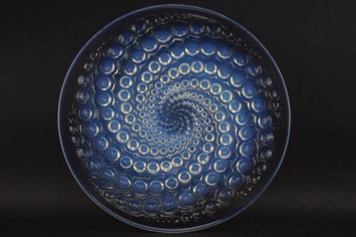 Rene Lalique Opalescent Volutes Plate C1934