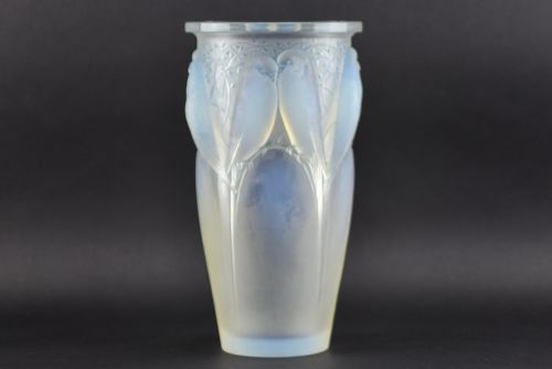 Rene Lalique Opalescent Ceylan Vase