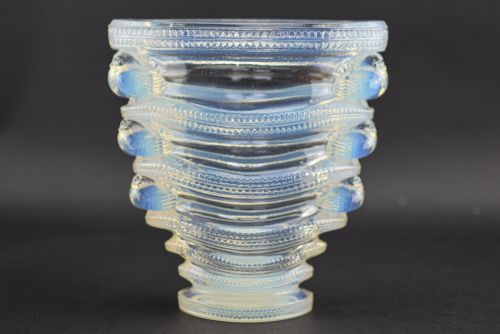 Rene Lalique Opalescent Saint-marc Vase