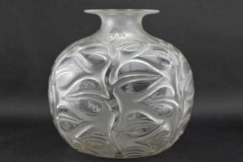 Rene Lalique Large Sophora Vase