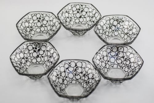 Rene Lalique Set of 6 Raisins Six Pans Bowls