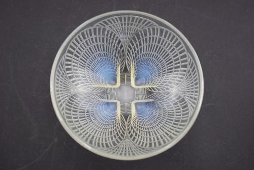 Rene Lalique Opalescent Coquilles Bowl No4