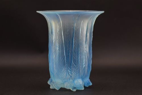 R Lalique Opalescent Eucalyptus Vase