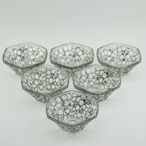 Rene Lalique Set of 6 Raisins Six Pans Bowls C1923