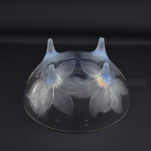 RENE LALIQUE OPALESCENT LYS BOWL C1924 - ADDITIONAL PHOTO 3