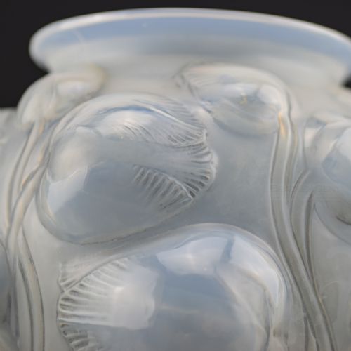 RENE LALIQUE OPALESCENT TULIPES VASE C1927 - ADDITIONAL PHOTO 4