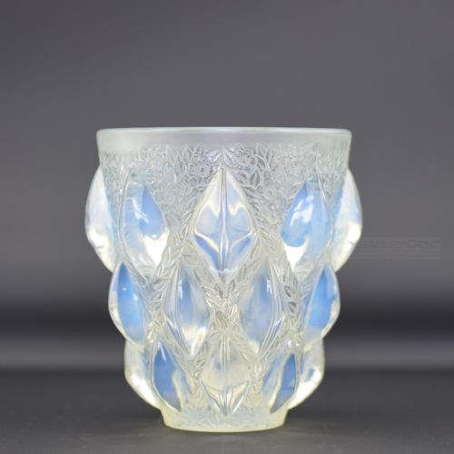 Rene Lalique Opalescent Rampillon Vase 1927