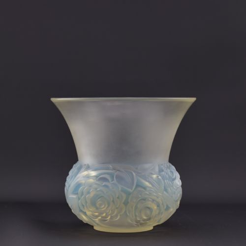 Rene Lalique Opalescent Renoncules Vase C1930