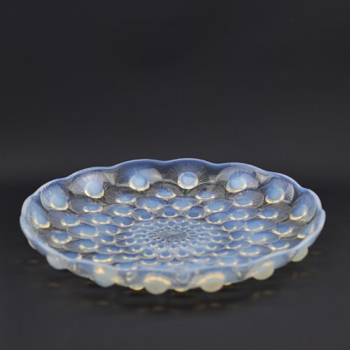 Rene Lalique Opalescent Plume De Paon Coupe Plate C1932