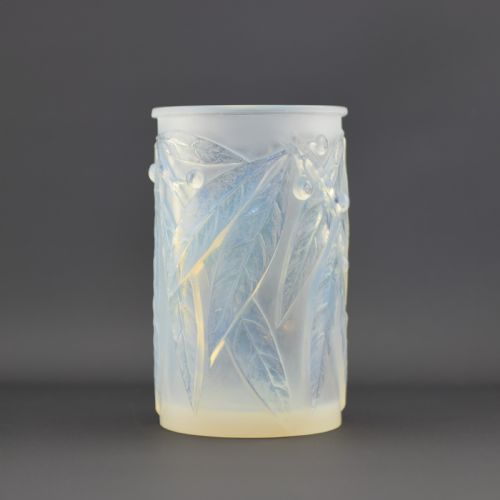 REN LALIQUE OPALESCENT LAURIER VASE C1922 - ADDITIONAL PHOTO 2