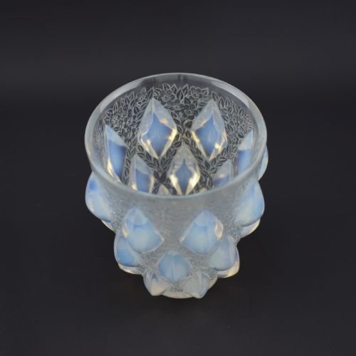 Rene Lalique Opalescent Rampillon Vase C1927