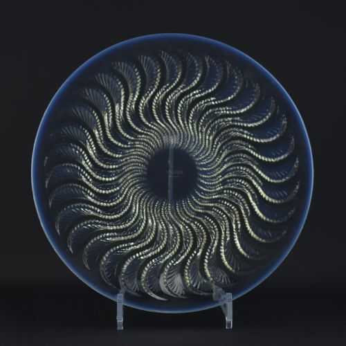 Rene Lalique Opalescent Actinia Coupe C1933