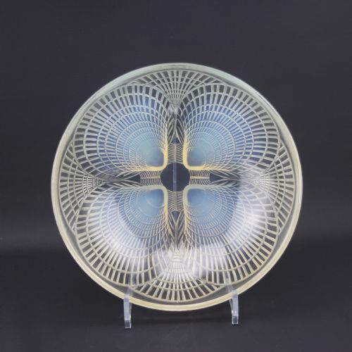 Rene Lalique Opalescent Coquilles No1 Bowl C1924