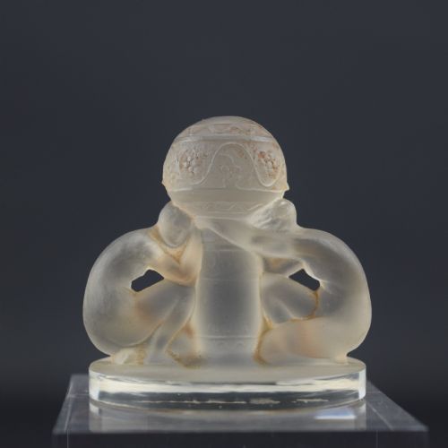 Rene Lalique Deux Figurines Menu Holder C1924