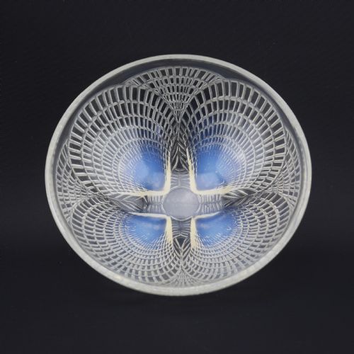 Rene Lalique Small Opalescent Coquilles Bowl C1924