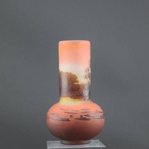 GALLE CAMEO GLASS AQUATIC VASE C1920 - ADDITIONAL PHOTO 4