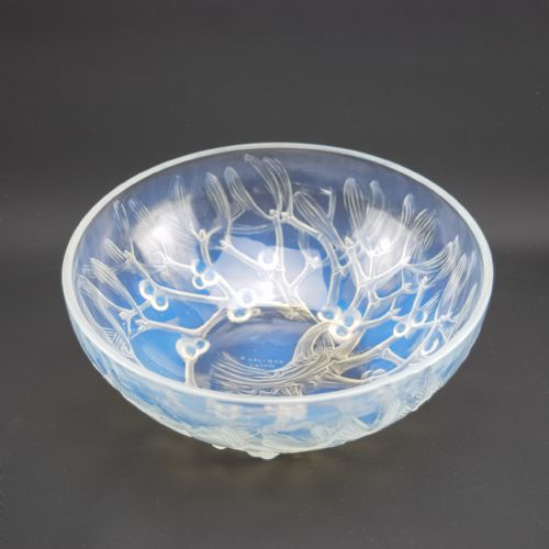 Rene Lalique Opalescent Gui Bowl C1921