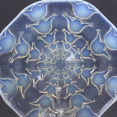 RENE LALIQUE OPALESCENT CAMPANULES COUPE PLATE C1932 - ADDITIONAL PHOTO 6