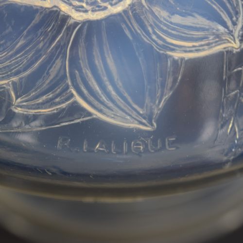 fig 1. Rene Lalique opalescent Six Dahlia box C1922