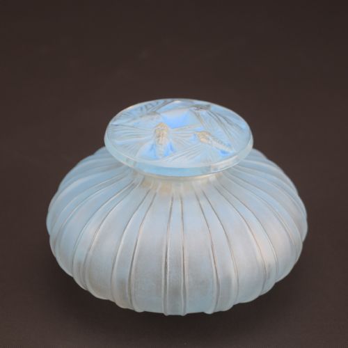RENE LALIQUE A COTES BOUCHON PAPILLONS PERFUME BOTTLE C1911 - ADDITIONAL PHOTO 1