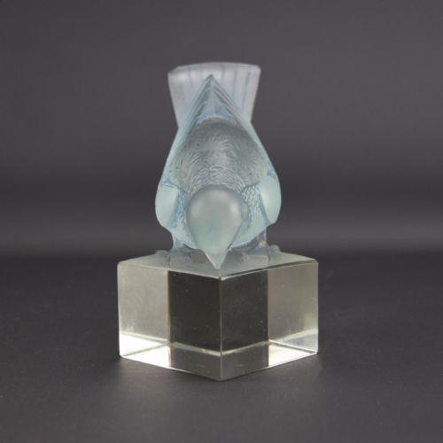 RENE LALIQUE BLUE STAINED MOINEAU PAPERWEIGHT ON SOCLE C1932 - ADDITIONAL PHOTO 2