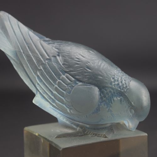 RENE LALIQUE BLUE STAINED MOINEAU PAPERWEIGHT ON SOCLE C1932 - ADDITIONAL PHOTO 4