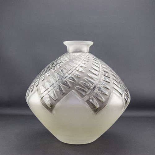 Rene Lalique Montargis Vase C1929