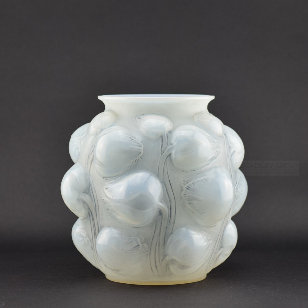 Rene Lalique Tulipes vase 1927