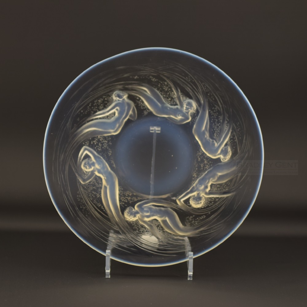 Rene Lalique opalescent Ondines plate C1921
