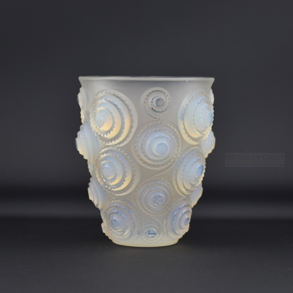Rene Lalique opalescent Spirals vase C1930