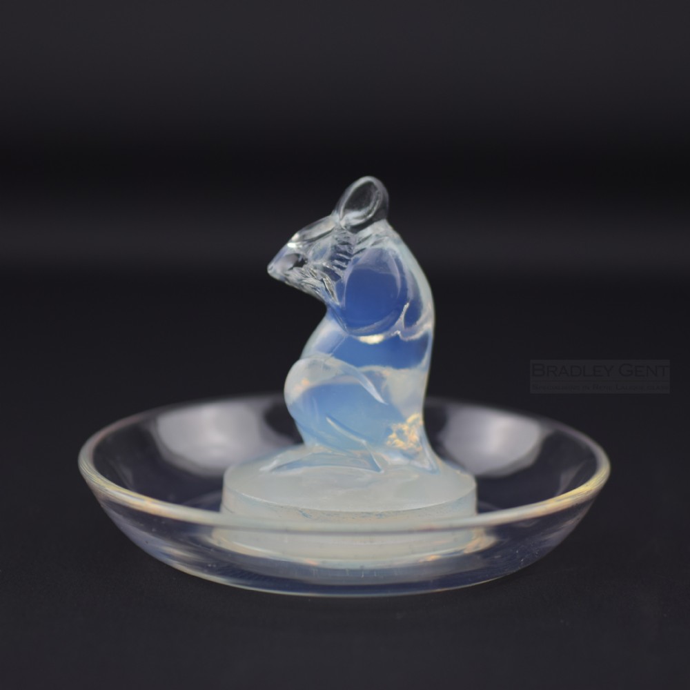Rene Lalique opalescent Mouse ashtray C1925