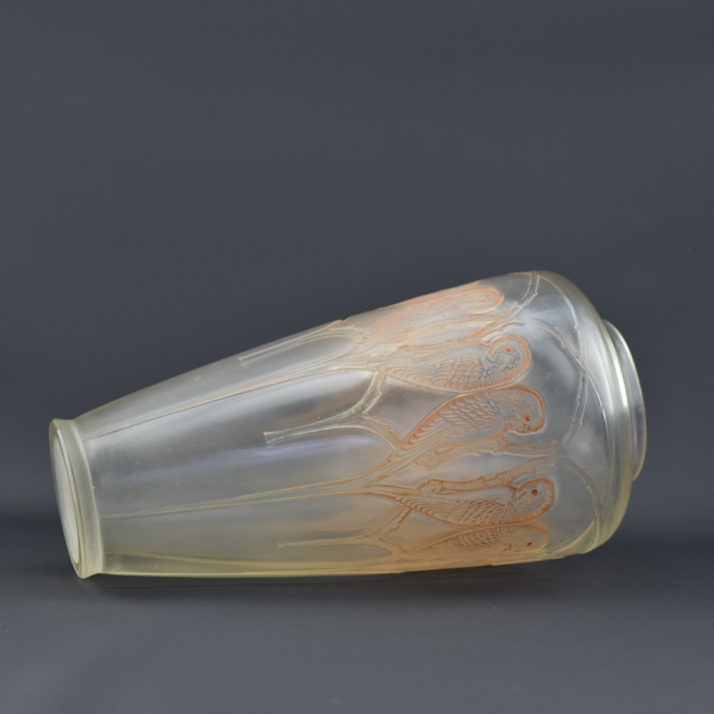 Rare Rene Lalique Inseparables vase C1919 View IV