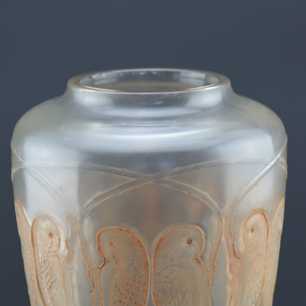 Rare Rene Lalique Inseparables vase C1919 View VII