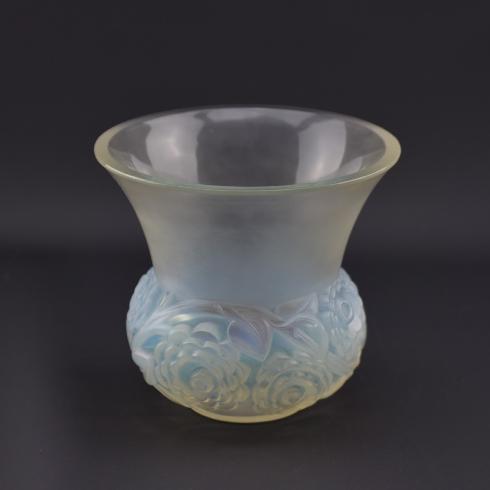 Rene Lalique opalescent Renoncules vase C1930 View II