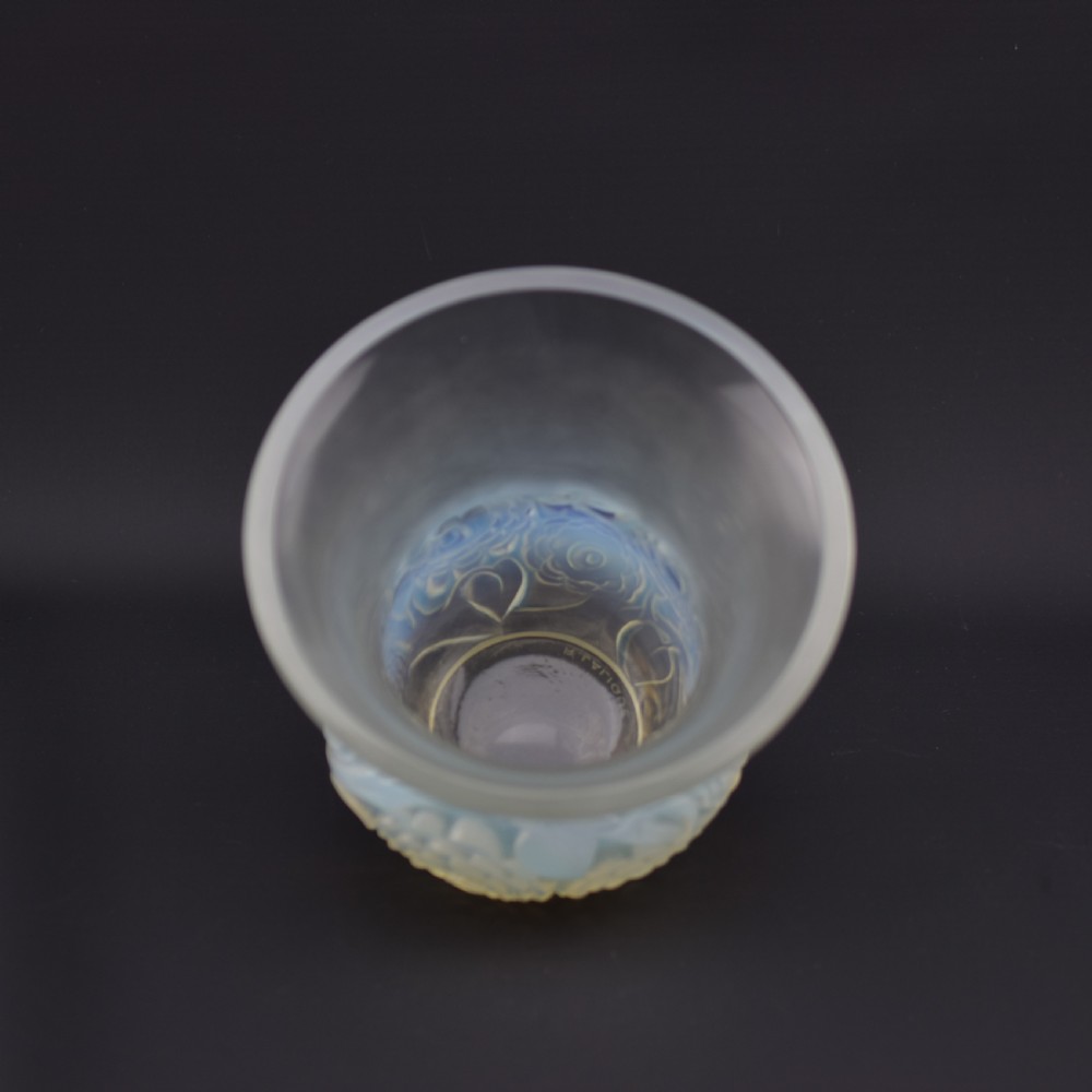 Rene Lalique opalescent Renoncules vase C1930 View IV