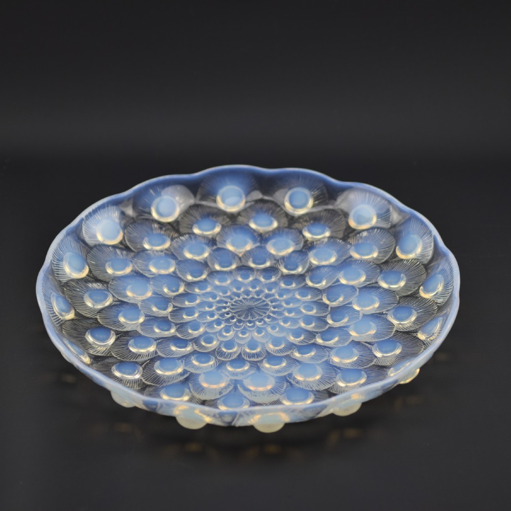 Rene Lalique opalescent Plume de Paon Coupe plate C1932 View IV