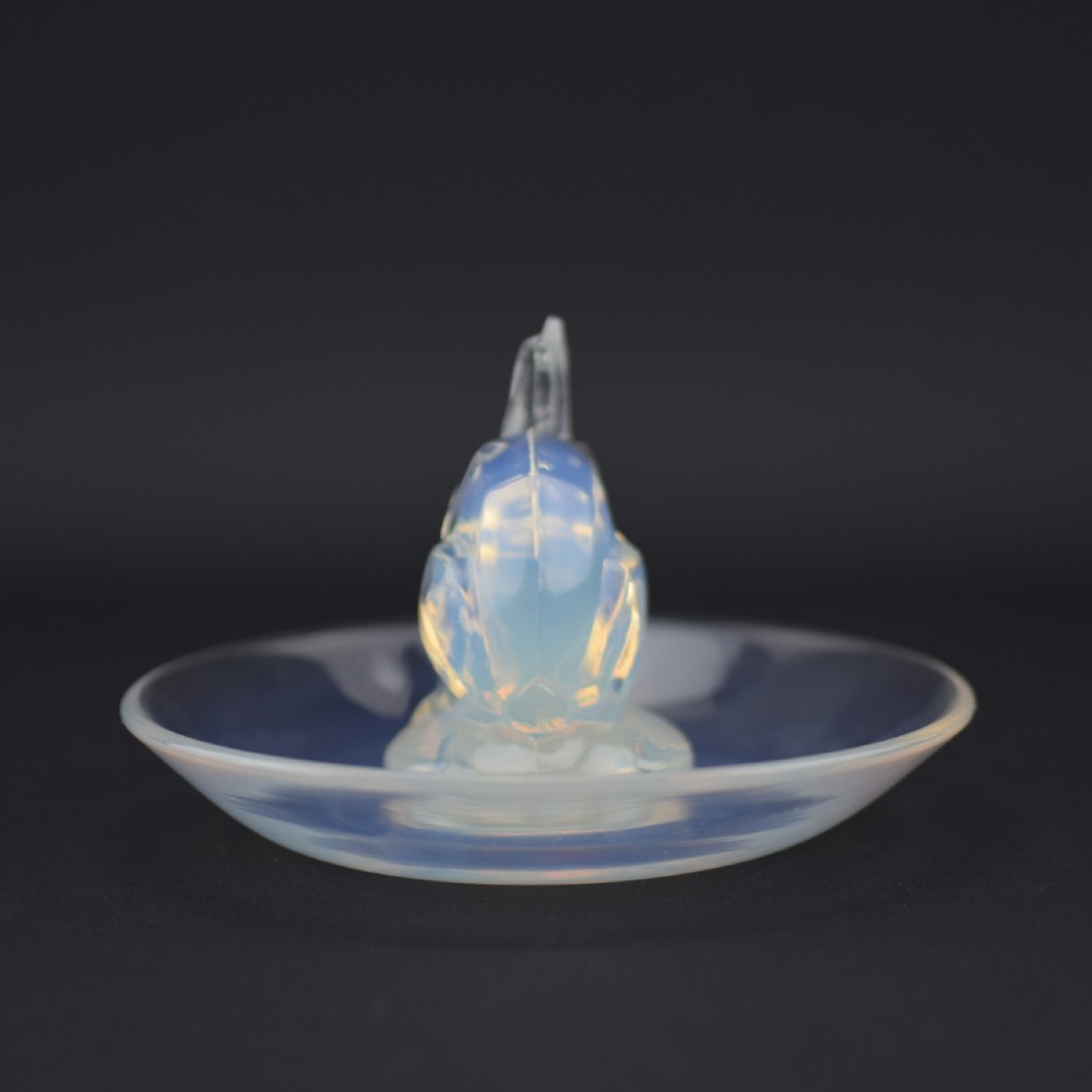 Rene Lalique opalescent Rabbit ashtray C1925 View III