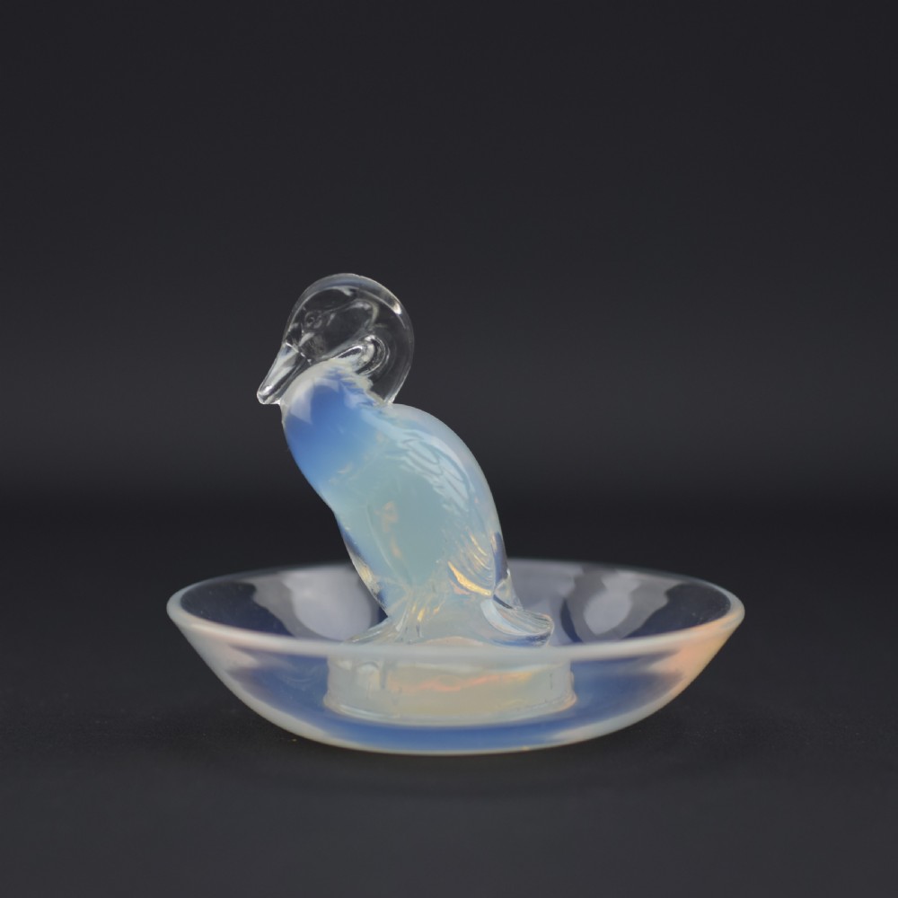 Rene Lalique opalescent duck ashtray C1925 View III