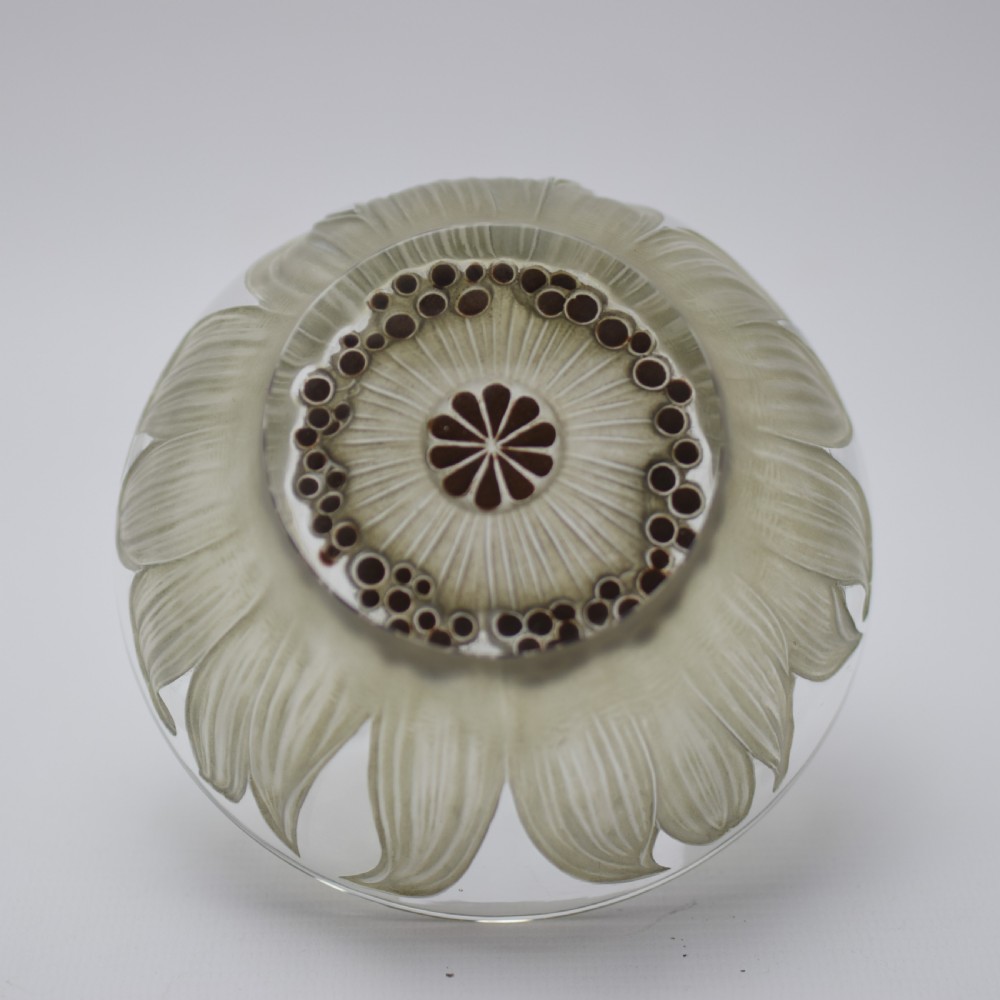 Early designed Rene Lalique Fleur bowl C1912 View IV