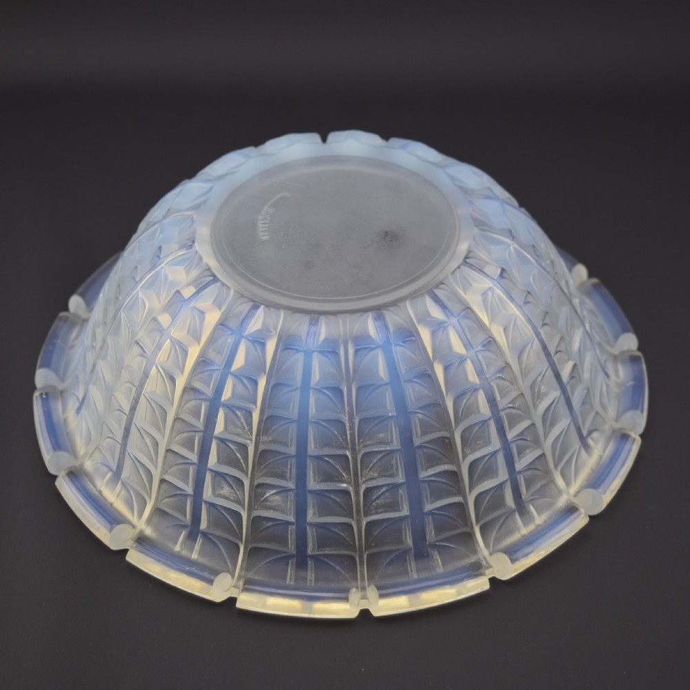 Rene Lalique opalescent Acacia No1 Bowl C1928 View IV