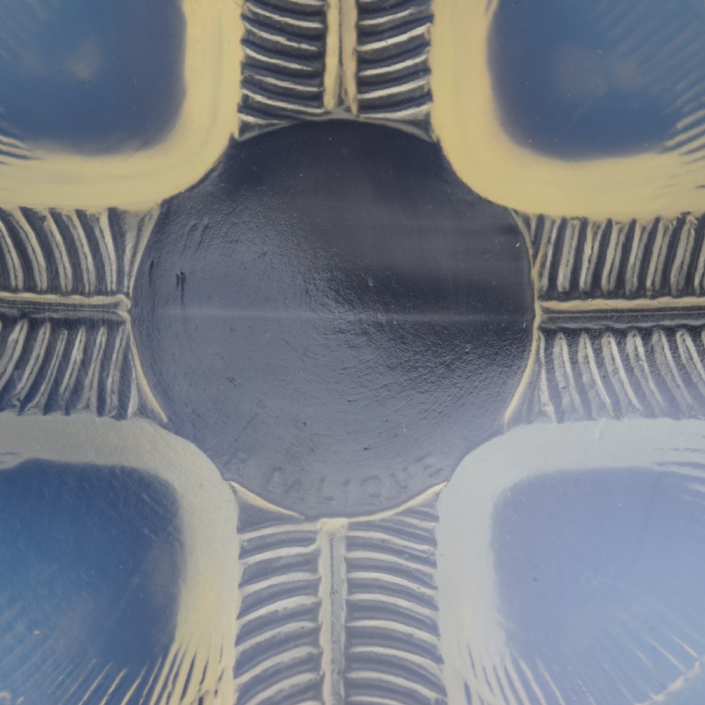 RENE LALIQUE OPALESCENT COQUILLES NO1 BOWL C1924 View IV